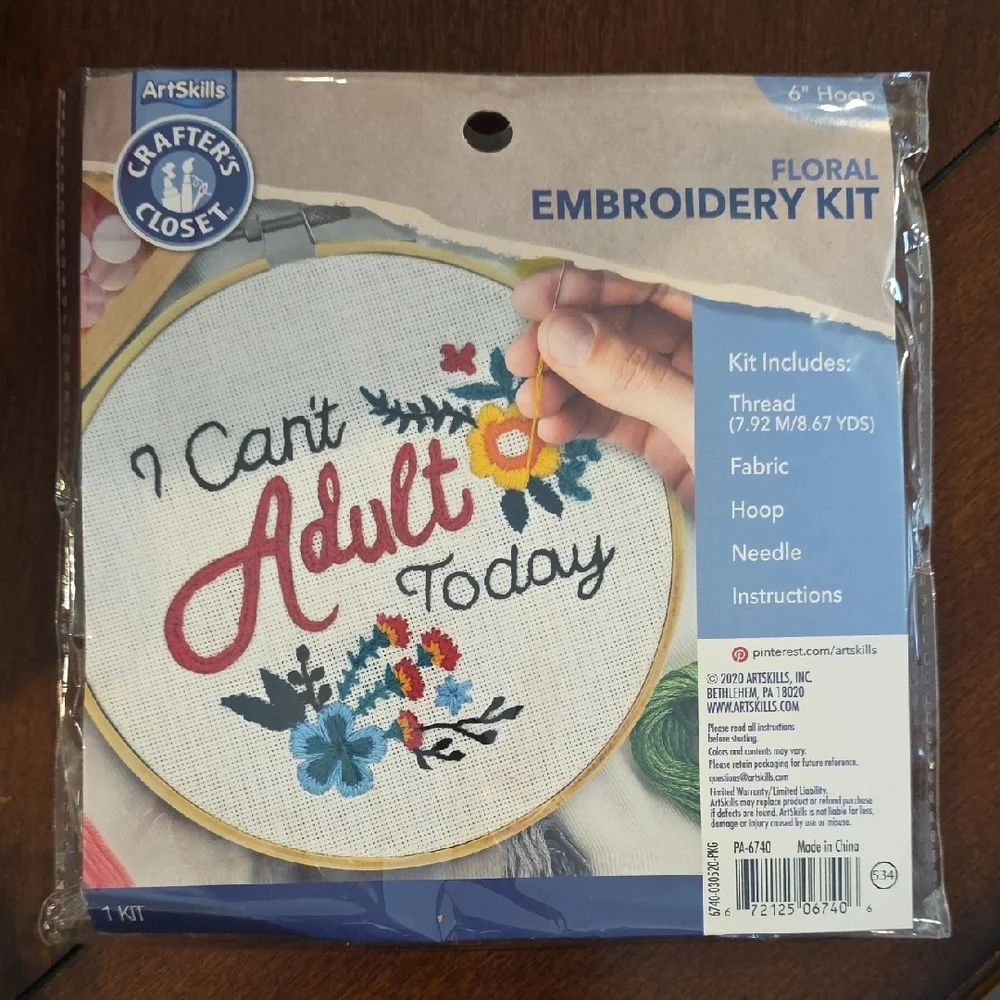 (J25) Floral Embroidery Kit - Multicolor